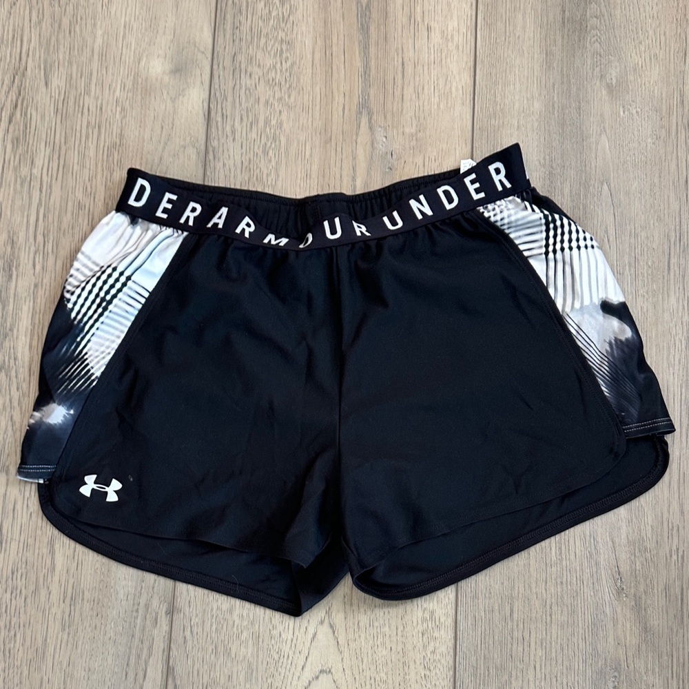 Under Armour Women's Black and White Athletic Shorts
